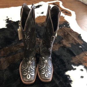 Roper’s western boots